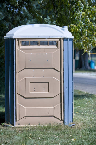 Best Luxury portable toilet rental  in Jensen Beach, FL